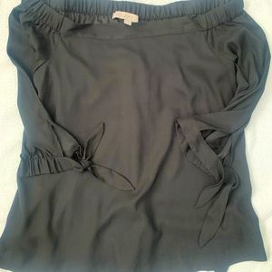 Cold shoulder top